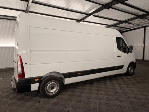 Nissan NV400 2.3 dCi 35 Tekna FWD L3 H2 Euro 6 5dr 29