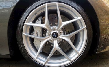 Ferrari F12 Berlinetta 9