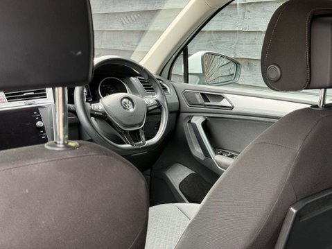 Volkswagen Tiguan 1.5 Tiguan Match TSi Evo 5dr 31