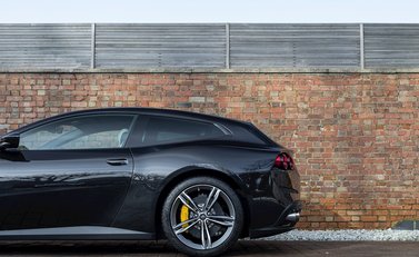 Ferrari GTC4 Lusso 29