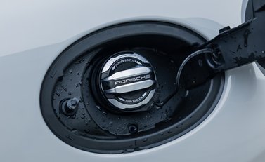 Porsche 911 Turbo S 38