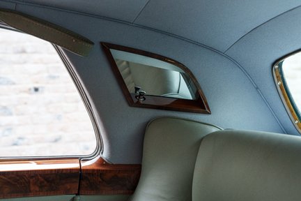 Rolls-Royce Silver Cloud III Restored 28