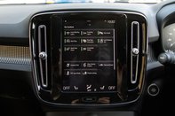Volvo XC40 B4 R-DESIGN PRO AWD MHEV 23