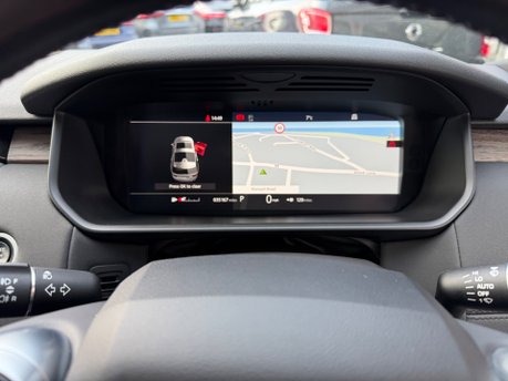 Land Rover Discovery 3.0 SD V6 HSE SUV 5dr Diesel Auto 4WD Euro 6 (s/s) (306 ps) 33