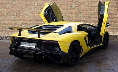 Lamborghini Aventador SV LP750-4 6