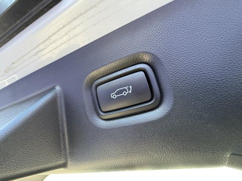 Hyundai IONIQ 5 77kWh Premium Hatchback 5dr Electric Auto (228 ps) 24