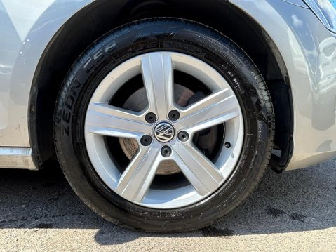 Volkswagen Golf 1.4 TSI BlueMotion Tech Match DSG Euro 6 (s/s) 5dr 17