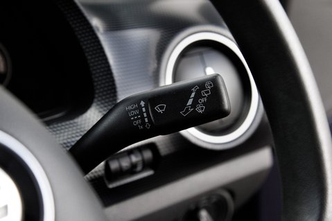 Volkswagen Up MOVE UP BLUEMOTION TECHNOLOGY 17