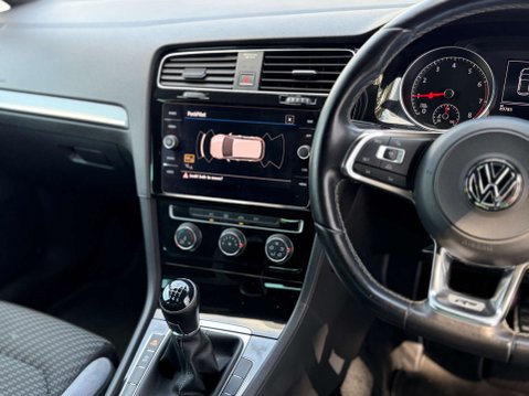 Volkswagen Golf 1.5 Golf R-Line TSi Evo 5dr 47
