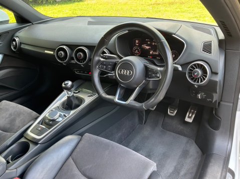 Audi TT 1.8 TFSI Sport Euro 6 (s/s) 3dr 11