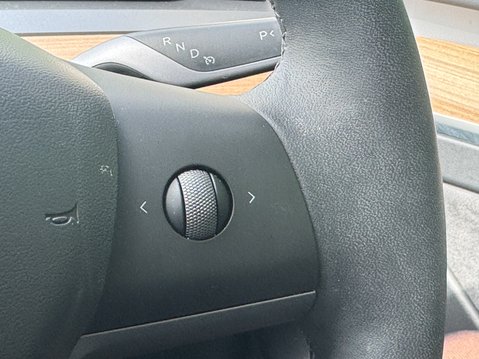 Tesla Model 3 Saloon 4dr Electric Auto RWD (241 bhp) 14