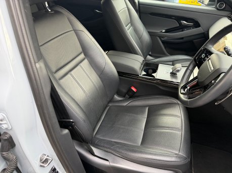 Land Rover Range Rover Evoque 2.0 D200 MHEV Dynamic SE SUV 5dr Diesel Auto 4WD Euro 6 (s/s) (204 ps) 27