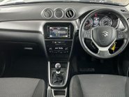 Suzuki Vitara SZ-T BOOSTERJET MHEV 3