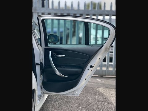 BMW 1 Series 2.0 118d M Sport 5dr 28