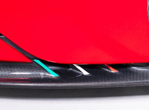 Ferrari SF90 Spider 33