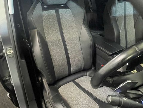 Peugeot 3008 1.2 3008 Allure S/S Auto 5dr 12