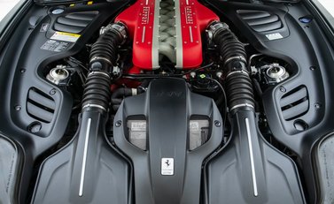 Ferrari GTC4 Lusso V12 36