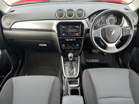 Suzuki Vitara SZ-T 10