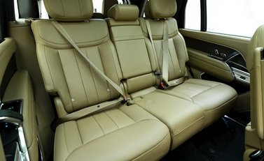 Land Rover Range Rover P400 Autobiography LWB 7 Seater 12