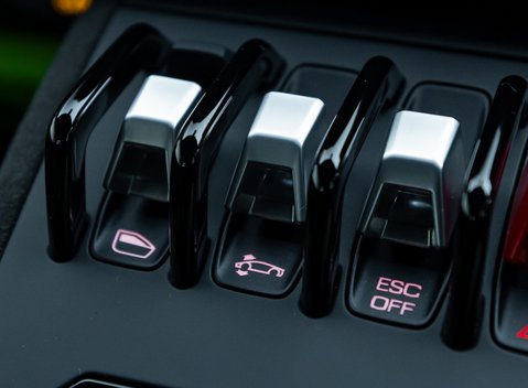 Lamborghini Huracan Tecnica 23