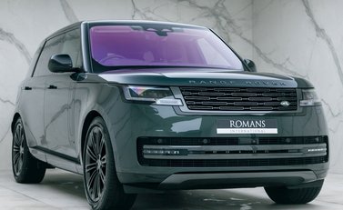 Land Rover Range Rover D350 Autobiography LWB 7 Seater 1