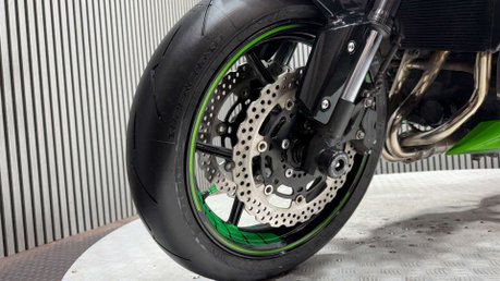 Kawasaki Z 2015 ONLY 8K STUNNING EXAMPLE LONG MOT 800CC NAKED 12