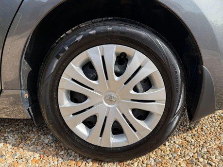 Toyota Avensis 1.6 D-4D Active Touring Sports Euro 6 (s/s) 5dr 13