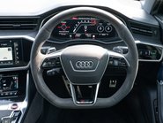 Audi RS6 Carbon Black Urban 10