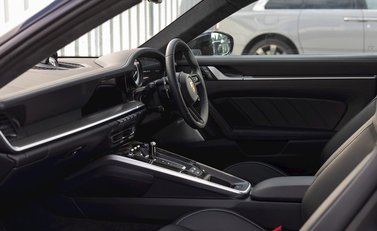 Porsche 911 (992) Turbo S 16