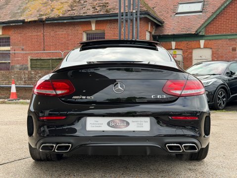 Mercedes-Benz C Class AMG C 63 PREMIUM PLUS 6