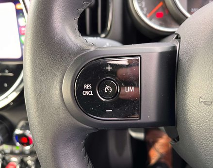 Mini Countryman 1.5 Countryman Cooper Classic Auto 5dr 65