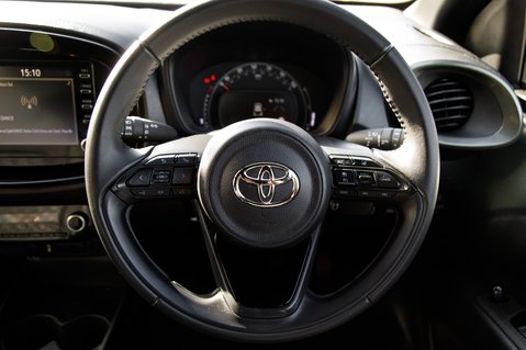 Toyota Aygo X VVT-I EDGE 14
