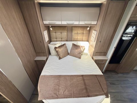 Coachman Laser Xcel 875 Kingsham 30th Special Edition 23