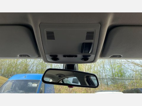 BMW 3 Series 2.0 318d SE Euro 5 4dr 36