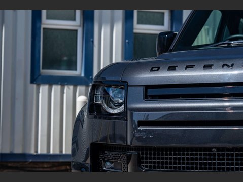 Land Rover Defender 3.0 Defender X-Dynamic HSE D MHEV Auto 4WD 5dr 26