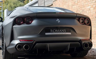 Ferrari 812 Superfast 21