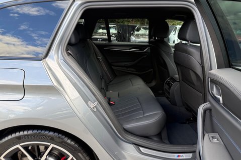 BMW 5 Series 530E M SPORT - VATQ - PRO PACKAGE - 1 OWNER - FULL BMW SERVICE HISTORY 31