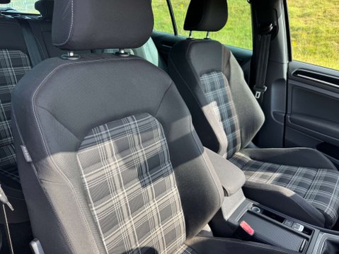 Volkswagen Golf 2.0 Golf GTD 5dr 8