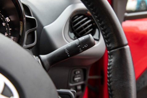 Toyota Aygo VVT-I X-TREND X-SHIFT TSS 16