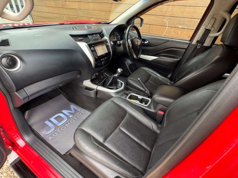 Nissan Navara 2.3 Navara Tekna dCi 4WD 5dr 31