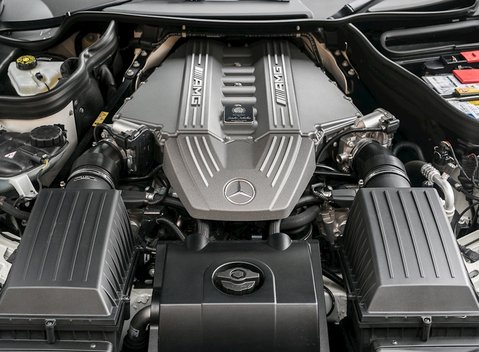 Mercedes-Benz SLS AMG Black Series 32