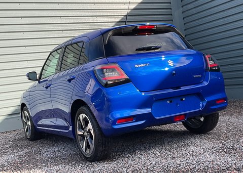 Suzuki Swift Ultra 1.2 Mild Hybrid 14