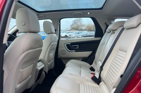 Land Rover Discovery Sport 2.2 SD4 HSE LUXURY AUTOMATIC 38