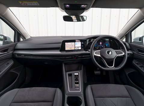 Volkswagen Golf 8 2.0 TDI Style 17