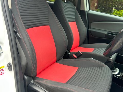 Toyota Yaris 1.33 Dual VVT-i Sport Euro 5 5dr Euro 5 9
