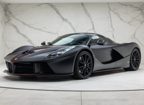 Ferrari LaFerrari Aperta 6