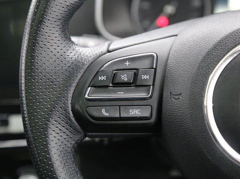 MG ZS 44.5kWh Exclusive Auto 5dr 11