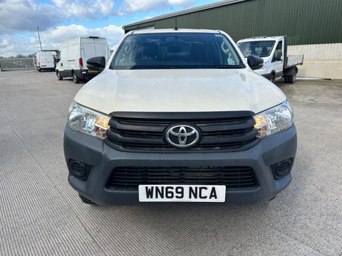 Toyota Hilux ACTIVE 4WD D-4D DCB 5