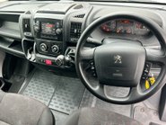 Peugeot Boxer 2.2 BLUEHDI 333 L1H1 PROFESSIONAL VAN 11