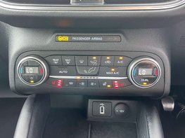 Ford Focus 1.0 Focus Vignale 5dr 45